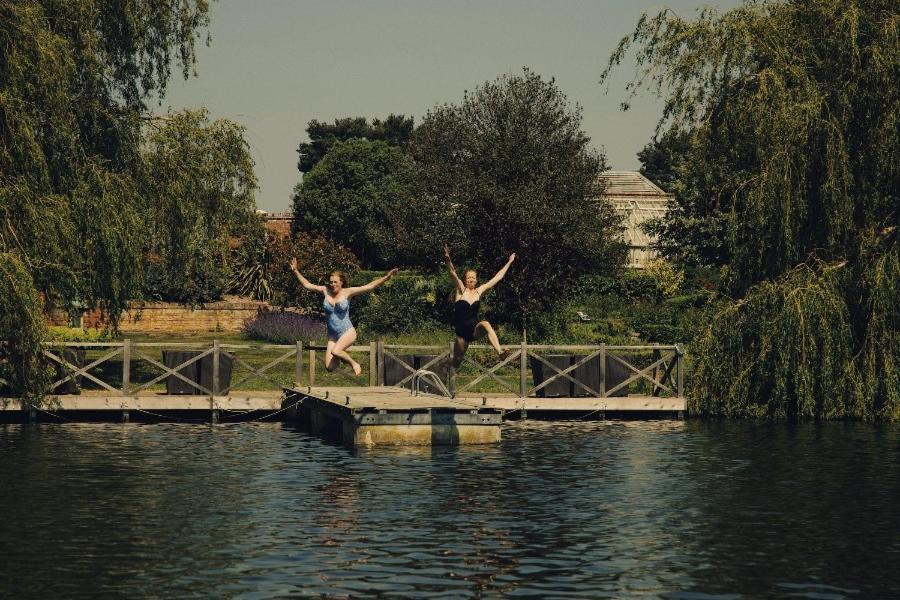 Fritton Lake Retreats المظهر الخارجي الصورة
